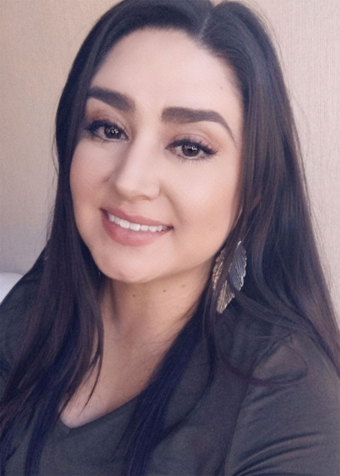 Portriat Image of Alesia Crossland, LSCW of Desert Magnolia Therapy in New Mexico